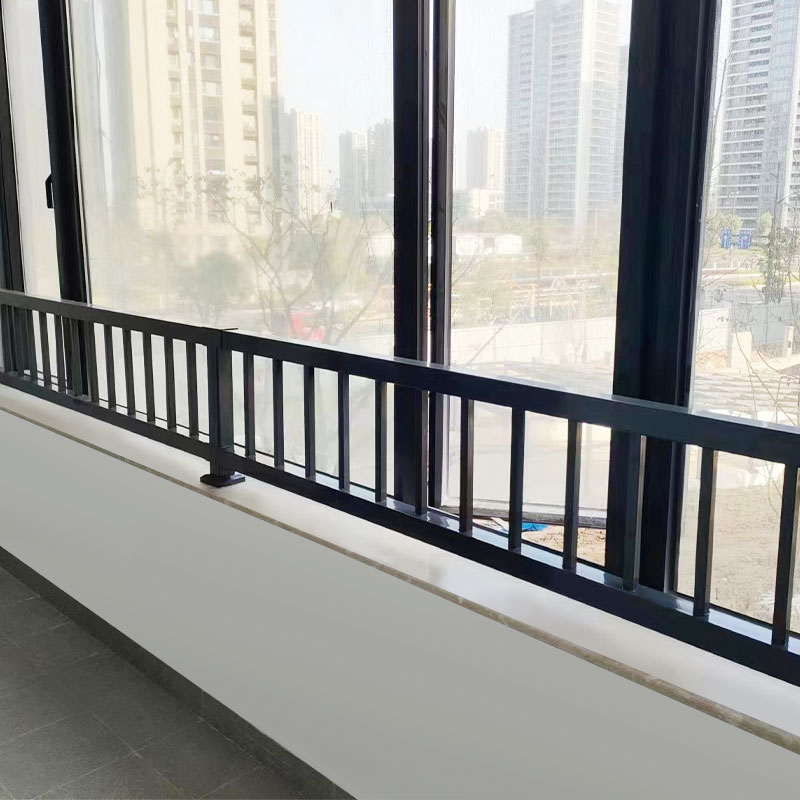 Garde-corps de balcon en acier zingué